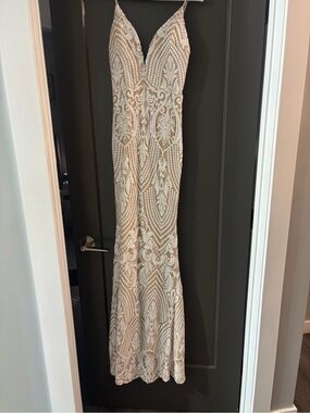 Elegant Beige Lace Maxi Dress with V-Neck